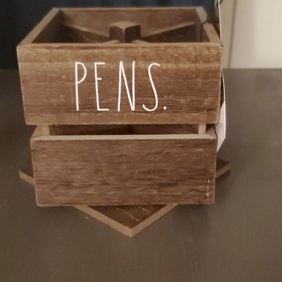 💛2 for $35💛Rae Dunn PENS & PENCIL Wood holder NWT - Picture 4 of 8